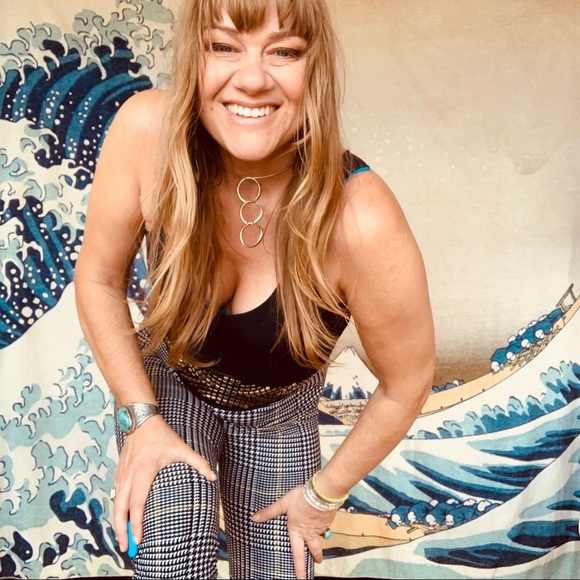 Meet your Posher, Jenn - Picture 3 of 12